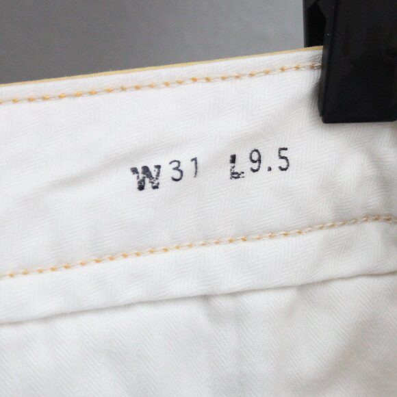 Levi's Xx Chino Taper II Yellow Hummingbird Pattern Shorts Men's Size 31 x 9.5 - Picture 6 of 9